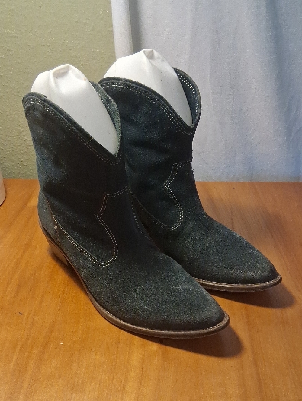 Mia Classic Women's Suede Western Ankle Boots - Blue Size 6